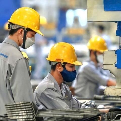 Vì sao công nghiệp và thương mại là chìa khóa tăng trưởng hai con số?