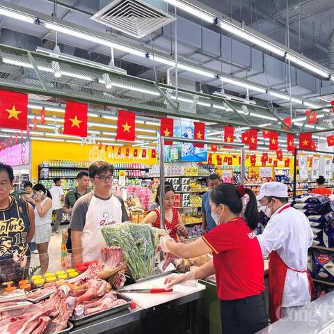Bán lẻ hàng hóa và doanh thu dịch vụ tiêu dùng 5 tháng tăng 11,2%