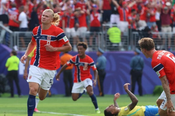 Haaland lập cú đúp, Na Uy đánh bại Brazil để tiến vào tứ kết