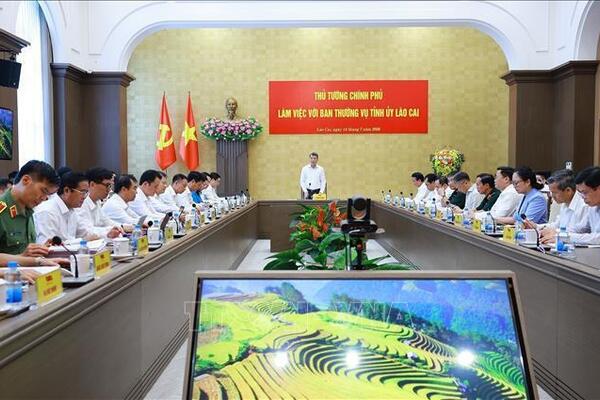 Thủ tướng làm việc với Ban Thường vụ Tỉnh uỷ Lào Cai