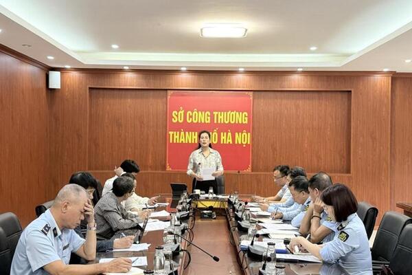 Ban Chỉ đạo 389 Thành phố Hà Nội siết chống buôn lậu, hàng giả trong cao điểm cuối năm