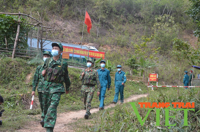 Bộ CHQS tỉnh Điện Biên:Nỗ lực trong công tác phòng, chống dịch Covid-19 và sẵn sàng bảo vệ Tổ quốc   - Ảnh 3.