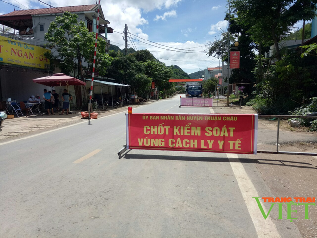 Thuận Châu: Hoạt động trở lại các trạm kiểm soát liên ngành phòng, chống dịch Covid-19 - Ảnh 1.