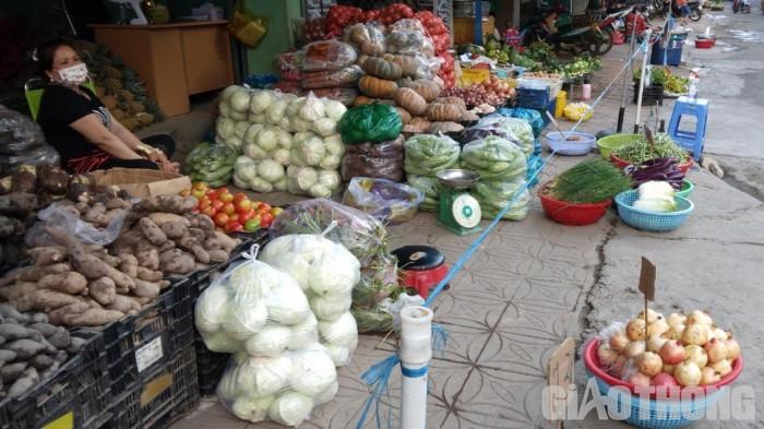 Cần Thơ: Giá rau cao gần bằng giá thịt heo hơi - Ảnh 2.