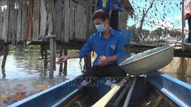 Mo hinh hieu qua cua doan vien, thanh nien huyen bien gioi Bu Dop, Binh Phuoc hinh anh 1