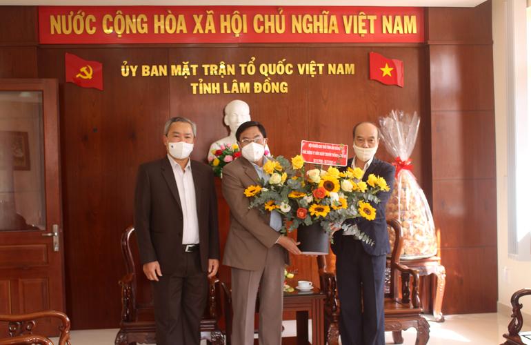 Hội Người Cao tuổi tỉnh chúc mừng ngày truyền thống Mặt trận