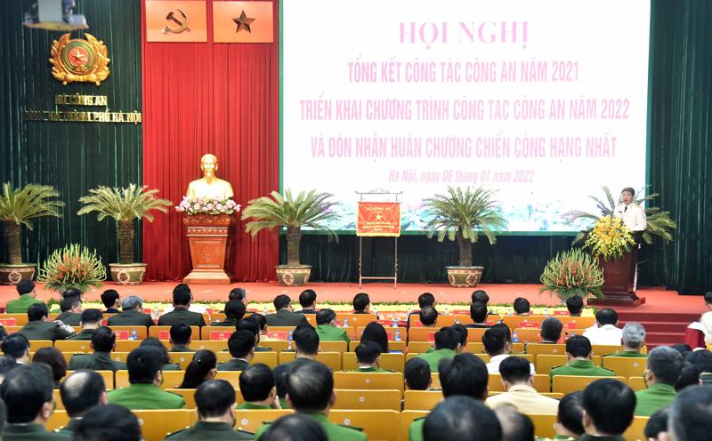 Quang cảnh hội nghị tổng kết công tác công an năm 2021 và triển khai chương trình công tác năm 2022 của Công an thành phố Hà Nội.