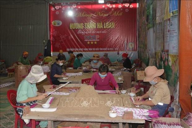 Lang huong tram lon nhat xu Nghe tat bat ngay giap Tet hinh anh 2