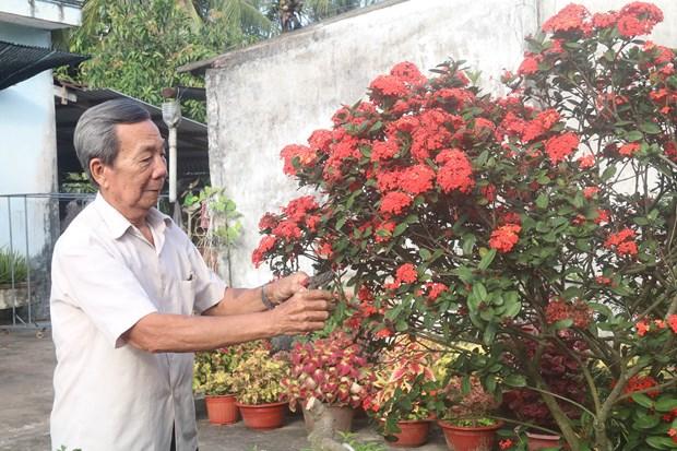 Ong Nguyen Van Duc dua khoa hoc cong nghe ve ruong dong Ap Bac, gianh nhung vu mua boi thu hinh anh 2