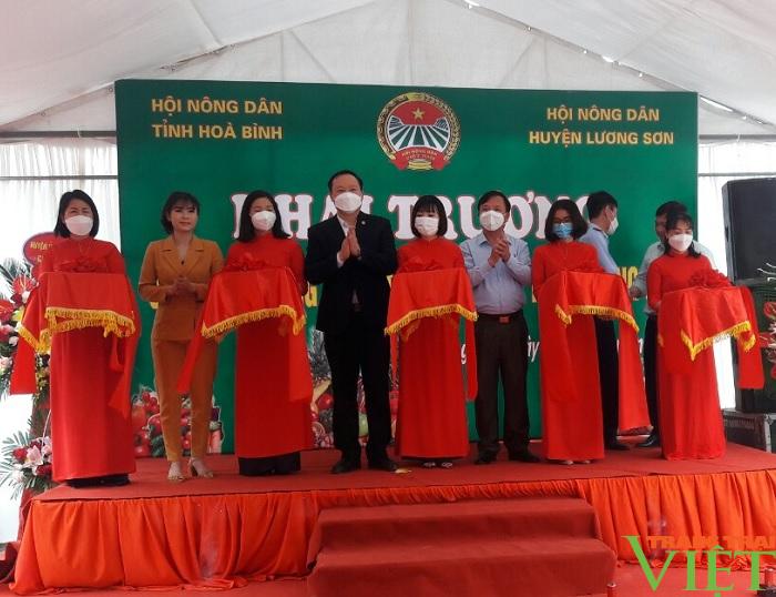 Hội Nông dân Lương Sơn: Khai trương cửa hàng nông sản an toàn tới người tiêu dùng - Ảnh 2.