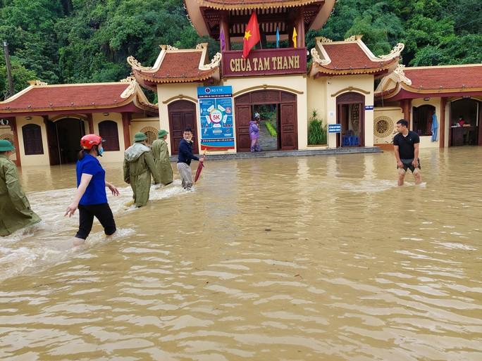 Mưa lớn gây sạt lở nhiều nơi ở Lạng Sơn, 1 người tử vong - Ảnh 4.