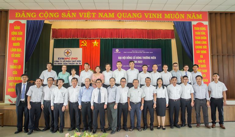 Cổ đông và đại biểu tham dự Đại hội đại cổ đông thường niên năm 2022 Công ty ĐHĐ