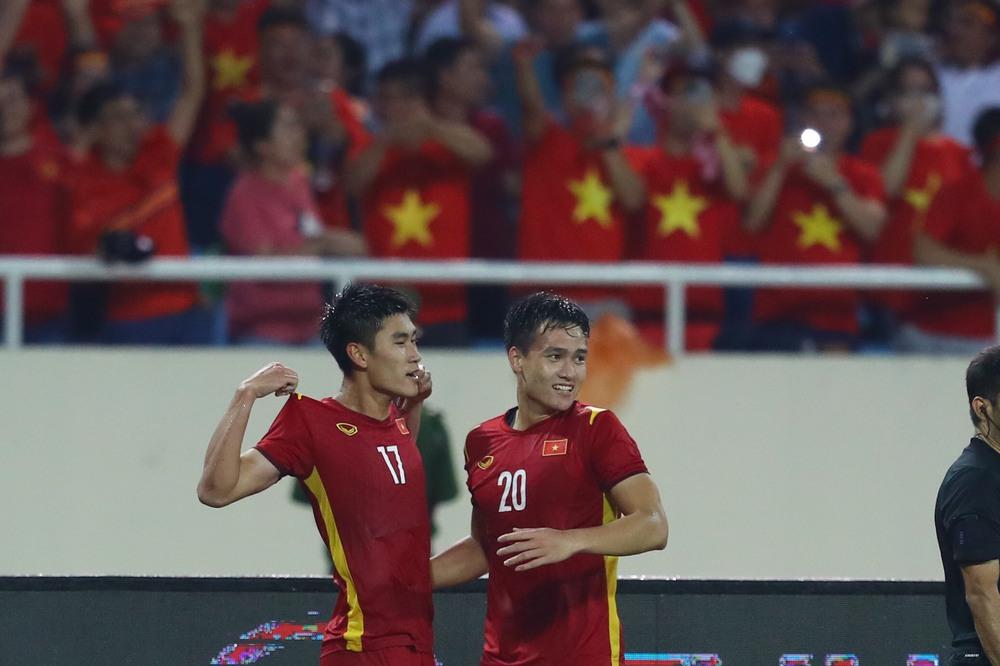 CĐV Thái Lan đang dành sự quan tâm đặc biệt cho U23 Việt Nam trước thềm VCK giải U23 châu Á.