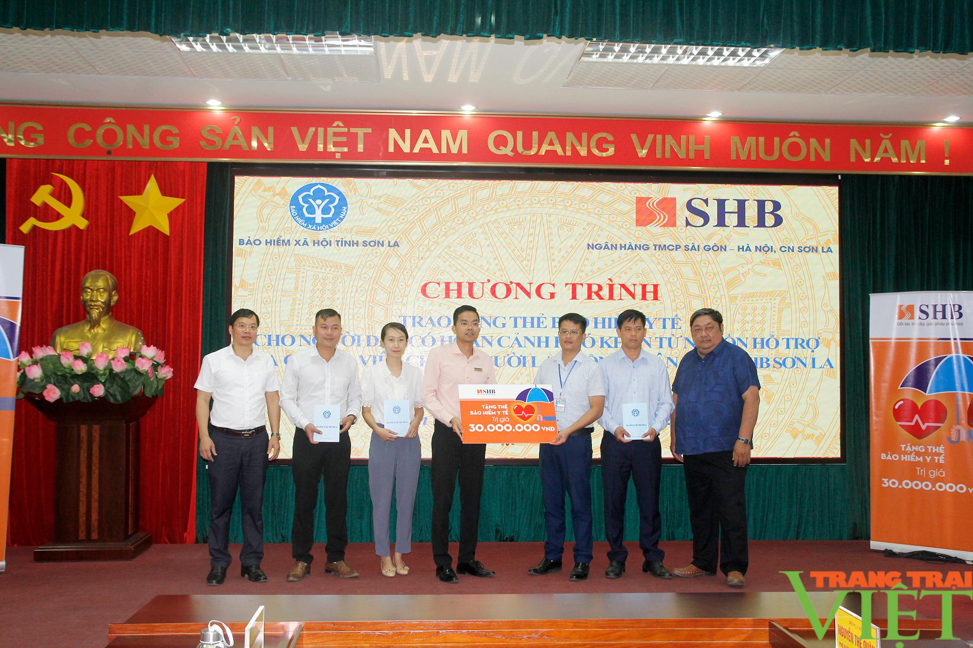 Sơn La: Phát triển mới 17.749 người tham gia BHYT hộ gia đình - Ảnh 2.