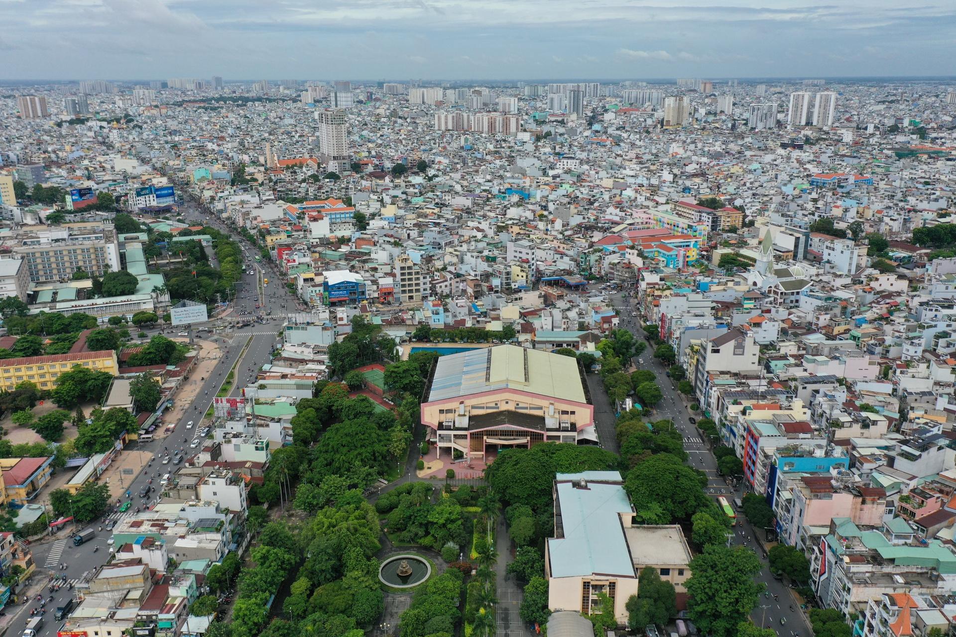 nha thi dau Tan Binh xuong cap anh 1