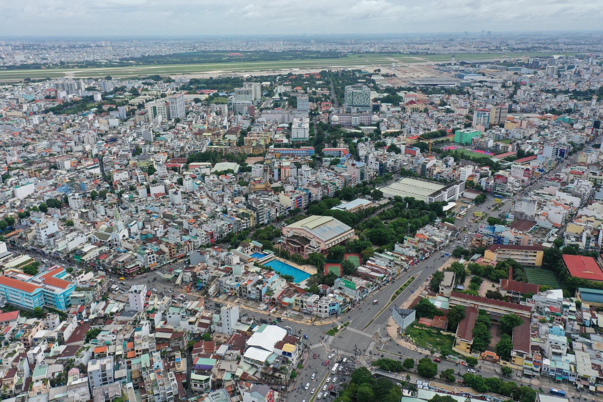 nha thi dau Tan Binh xuong cap anh 13