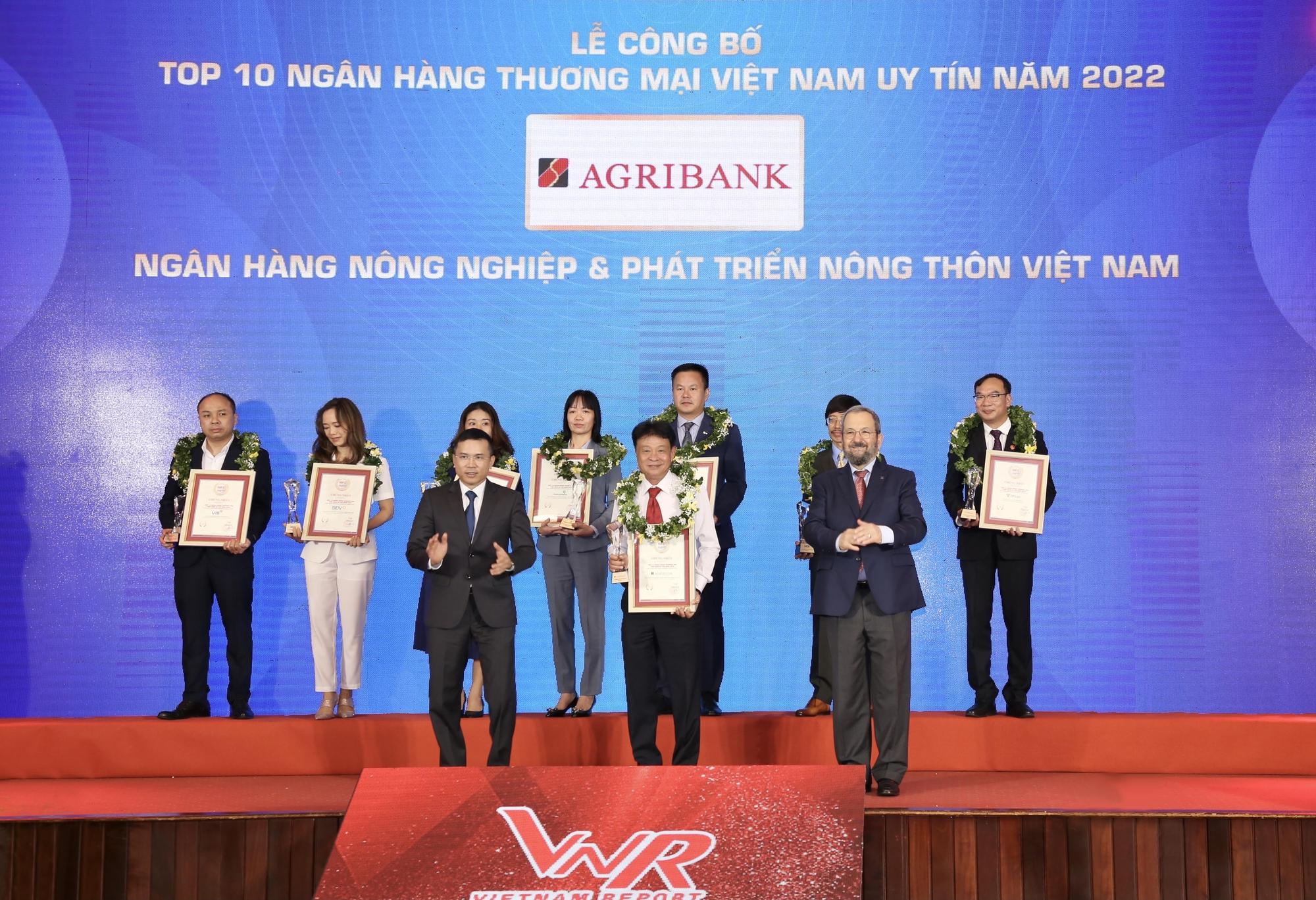 Agribank - Top 10 Ngân hàng thương mại Việt Nam uy tín 2022 - Ảnh 1.