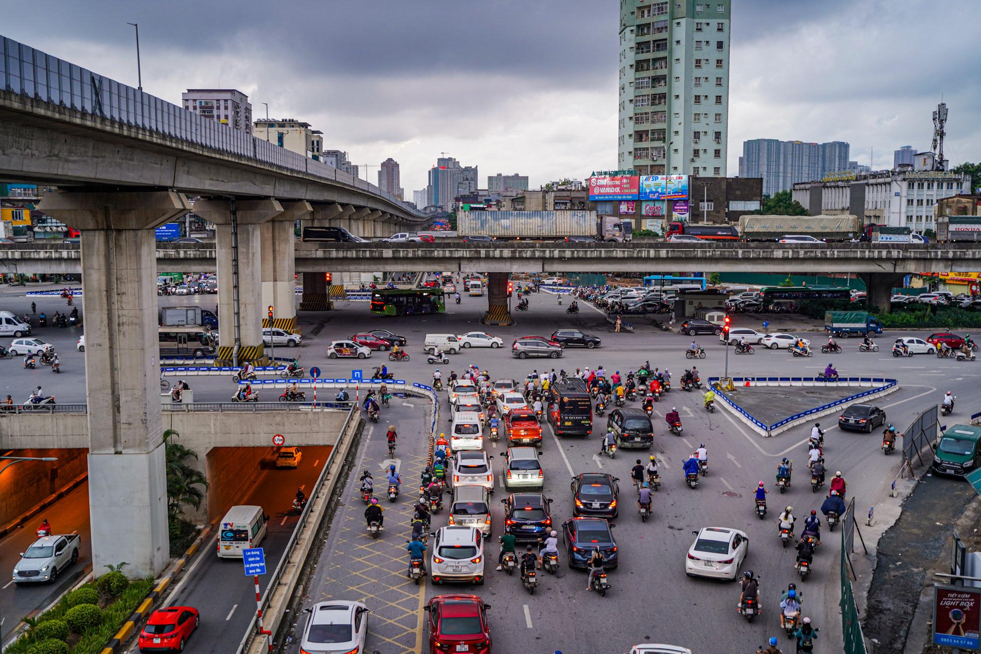 Đoạn đường 2,8 km ở Hà Nội có 7 trường đại học - Ảnh 1.