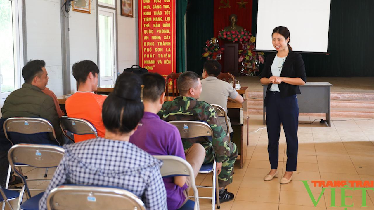 Cầm tay chỉ việc, giúp nông dân phát triển kinh tế - Ảnh 4.