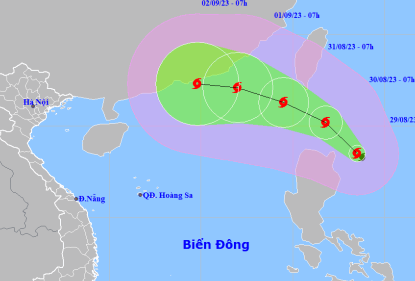 Bão Saola giật cấp 17, hướng vào Biển Đông - Ảnh 1.