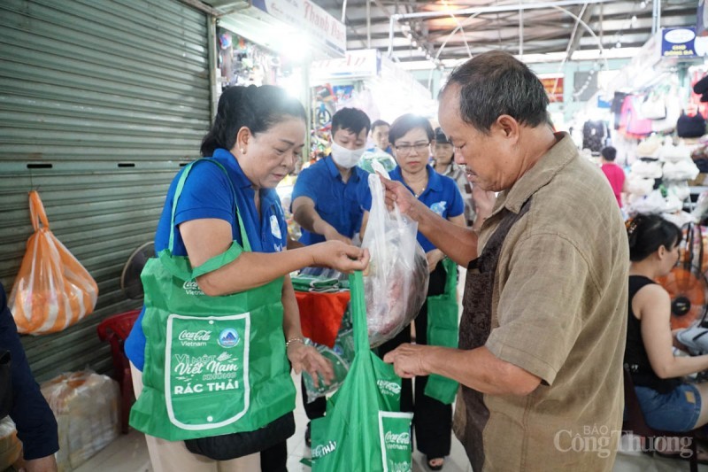 Nâng cao năng lực về sản xuất và tiêu dùng bền vững cho cán bộ Công Thương miền Trung – Tây Nguyên