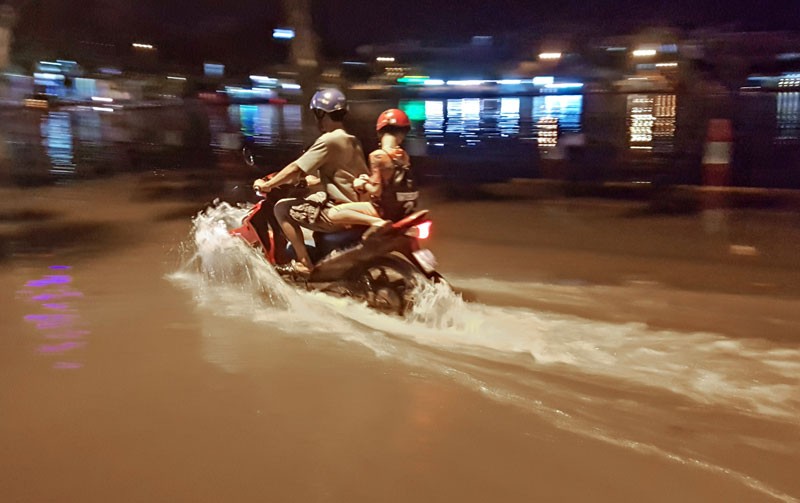 TP Cần Thơ: Đỉnh triều cường có khả năng vượt mức báo động III trong những ngày tới