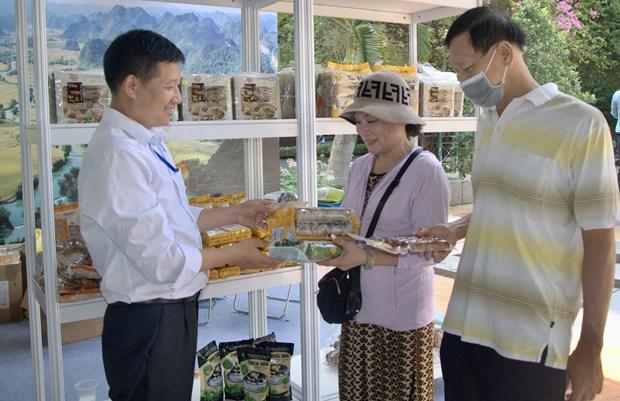 Khai mac Tuan le san pham OCOP va san pham dac trung cac vung, mien nam 2023 hinh anh 2