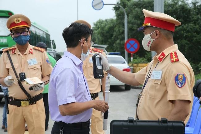 Năm 2024: Quyết liệt thực hiện các giải pháp kéo giảm tai nạn giao thông