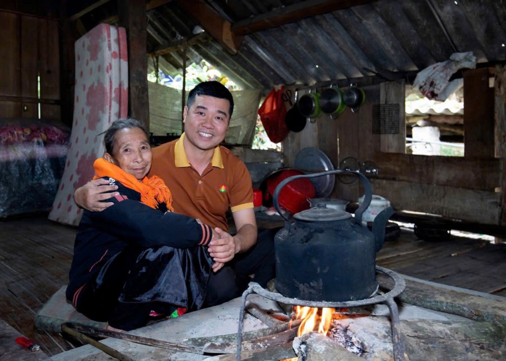 Phân bón Cà Mau: “Gieo yêu thương, gặt hạnh phúc”