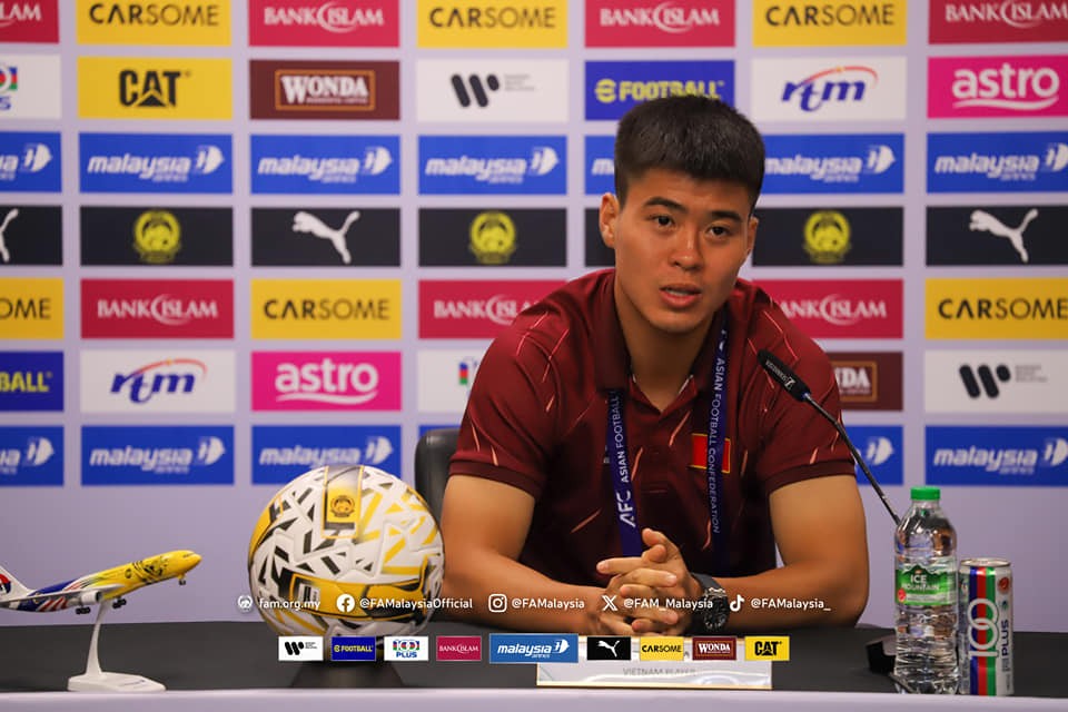 HLV Kim Sang Sik đặt trọn niềm tin vào các học trò