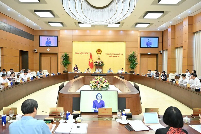Toàn cảnh phiên họp. Ảnh: VPQH