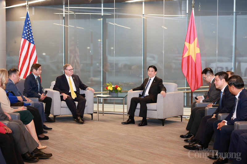 Trong buổi tiếp, Chủ tịch nước Lương Cường nhấn mạnh, Việt Nam coi bang Washington là đối tác trọng điểm ở cấp địa phương.
