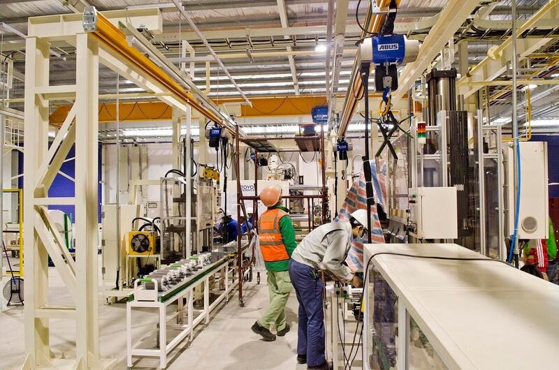 Chỉ số sản xuất công nghiệp tháng 10 tăng 2,4% so với tháng trước và tăng 10,8% so với cùng kỳ. Ảnh: TT