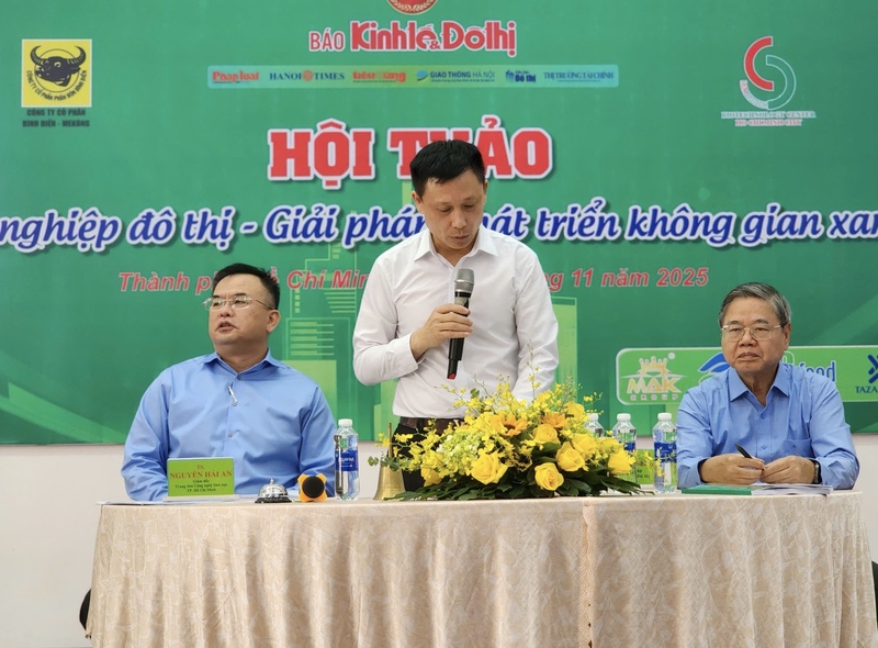 PGS.TS Nguyễn Thành Lợi - Tổng Biên tập Báo Kinh tế & Đô thị (ở giữa) phát biểu tại hội thảo.