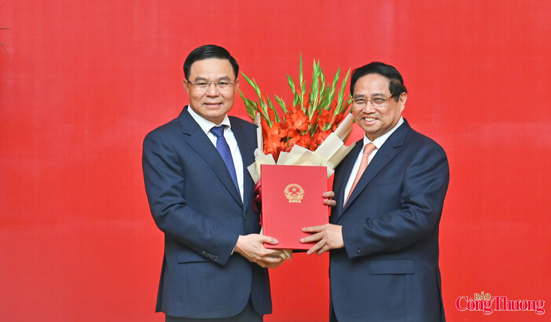 Thủ tướng Chính phủ tin tưởng, trên cương vị mới, Quyền Bộ trưởng Bộ Công Thương Lê Mạnh Hùng sẽ hoàn thành tốt nhiệm vụ.