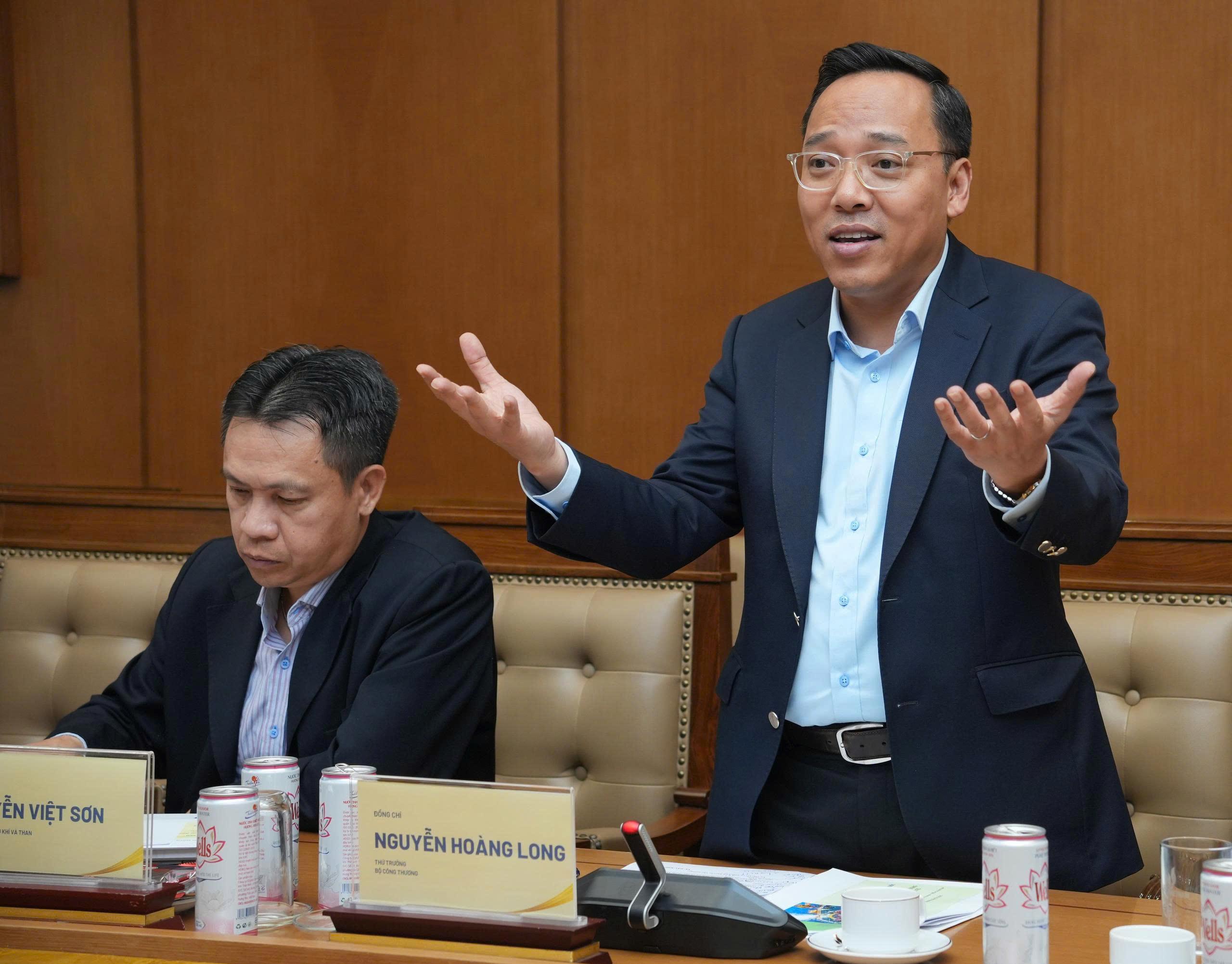 Thứ trưởng Nguyễn Hoàng Long đánh giá cao những nỗ lực và kết quả Petrovietnam đạt được trong năm 2025.