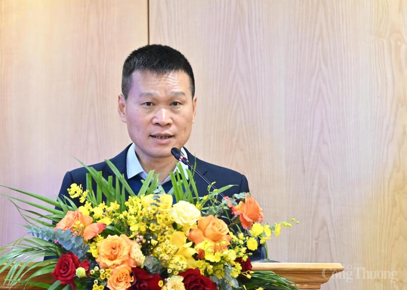 Ông Nguyễn Việt San - Phó Vụ trưởng Vụ Phát triển thị trường nước ngoài. Ảnh: Cấn Dũng