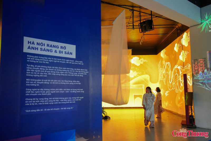 Không gian triển lãm số “Hà Nội rạng rỡ – Ánh sáng và Di sản” được tổ chức tại Nhà triển lãm 93 Đinh Tiên Hoàng, là một trong những hoạt động văn hóa – nghệ thuật nổi bật của Hà Nội dịp chào đón năm mới.