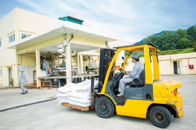 Luật Hóa chất được triển khai thống nhất trên toàn quốc sẽ giảm áp lực phát sinh chi phí logistics và tránh đứt gãy chuỗi cung ứng nguyên liệu. (Ảnh: CHC).