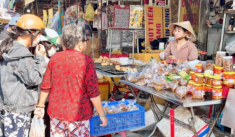 Rằm tháng Giêng luôn là “mùa làm ăn” quan trọng, nhu cầu tiêu dùng thực phẩm tăng