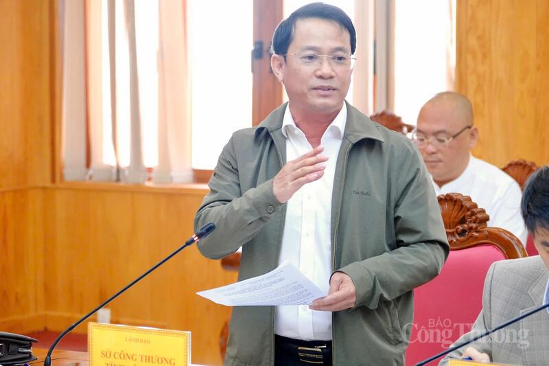 Giám đốc Sở Công Thương Lâm Đồng Nguyễn Bá Út phát biểu tại buổi làm việc. Ảnh: Hoàng Sa