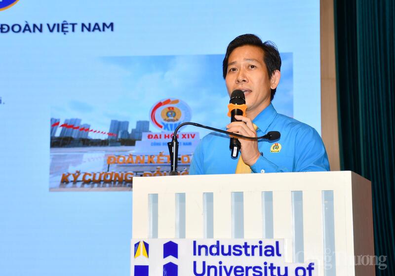 TS. Lê Ngọc Sơn - Chủ tịch Công đoàn Trường Đại học Công nghiệp TP. Hồ Chí Minh. Ảnh: Thanh Minh.