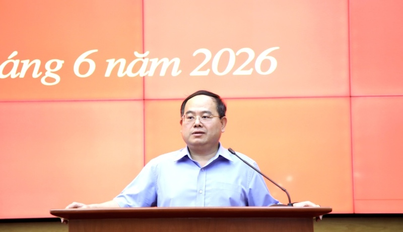 Bí thư Tỉnh ủy Quảng Ninh Quản Minh Cường phát biểu tại hội nghị. Ảnh: QN