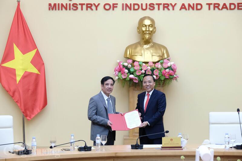 Bổ nhiệm Phó Chánh Văn phòng Ban Chỉ đạo Nhà nước các dự án quan trọng ngành năng lượng - 2
