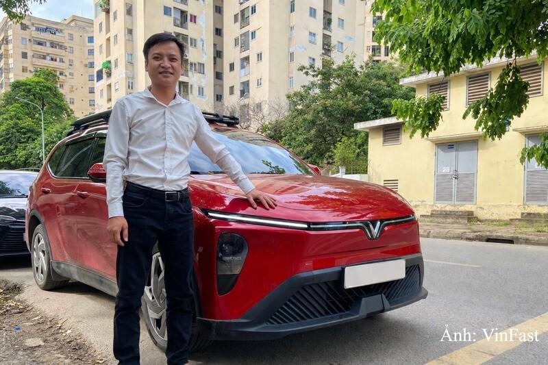 Anh Mai Lâm Quý lựa chọn Limo Green vừa để làm việc, vừa phục vụ gia đình