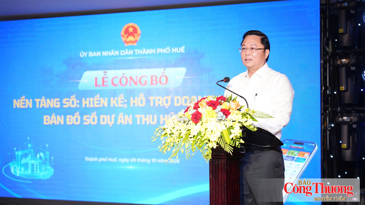 Chủ tịch UBND thành phố Huế Lê Trí Thanh phát biểu tại lễ công bố.