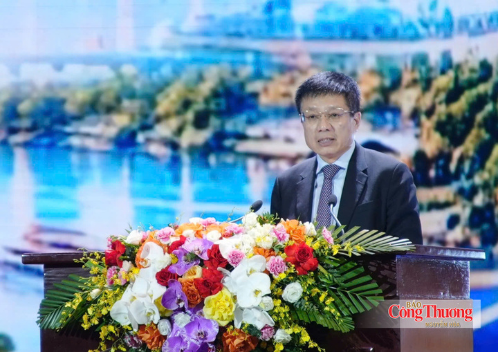 PGS. TS Hồ Sỹ Hùng - Chủ tịch VCCI phát biểu tại sự kiện.
