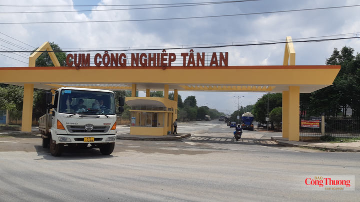 Phát hiện 4 doanh nghiệp tự ý đấu nối, xả thải vào hệ thống nước mưa của Cụm Công nghiệp Tân An