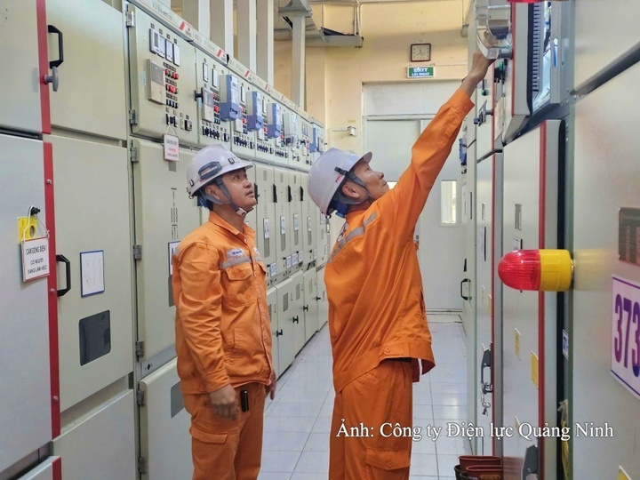 Đưa hệ thống pin lưu trữ năng lượng BESS tại Trạm biến áp 110kV Tràng Bạch vào vận hành - 1