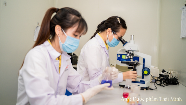 Phòng kiểm nghiệm phục vụ công tác kiểm soát chất lượng tại Nhà máy Thái Minh Hitech.